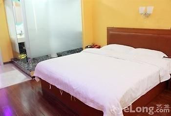 Liuzhou Maritime Hotel Exterior photo